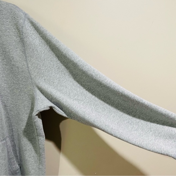 UNDER ARMOUR GRAY HOODIE - Picture 6 of 11